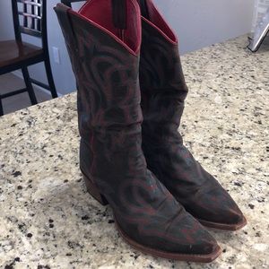Women’s cowboy boots
